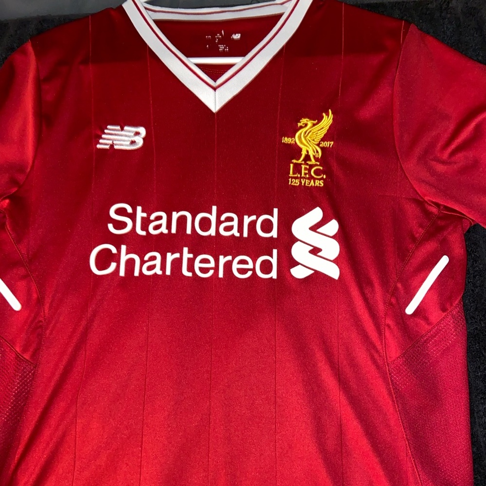 Philippe Coutinho Liverpool 2017/18 home jersey